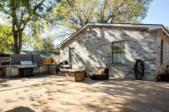 1114 Alexander Street, Irving, TX 75061