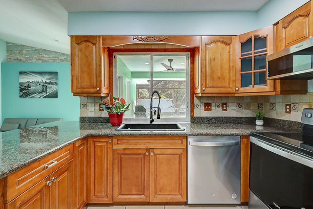 238 SW Grove, Port St. Lucie, Port St Lucie, FL 34983