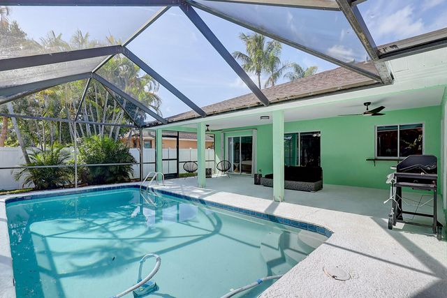 238 SW Grove, Port St. Lucie, Port St Lucie, FL 34983