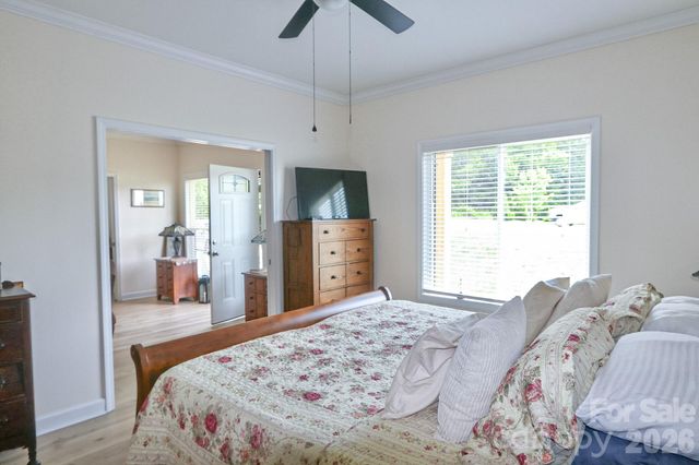 1307 Unifi Industrial Drive, Yadkinville, NC 27055