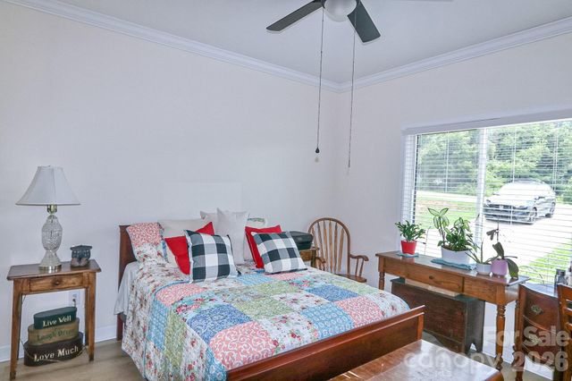 1307 Unifi Industrial Drive, Yadkinville, NC 27055