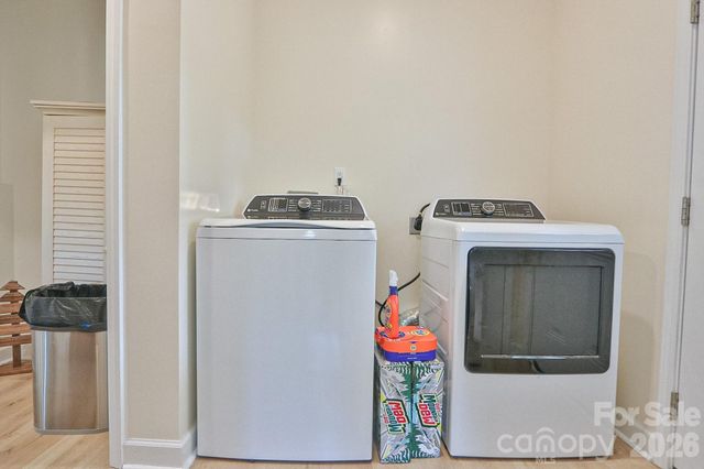1307 Unifi Industrial Drive, Yadkinville, NC 27055