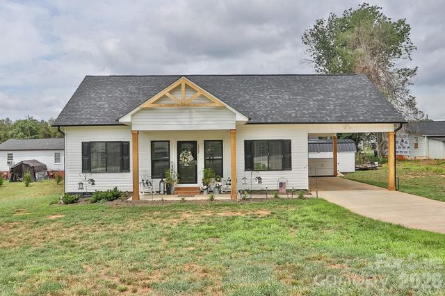 1307 Unifi Industrial Drive, Yadkinville, NC 27055