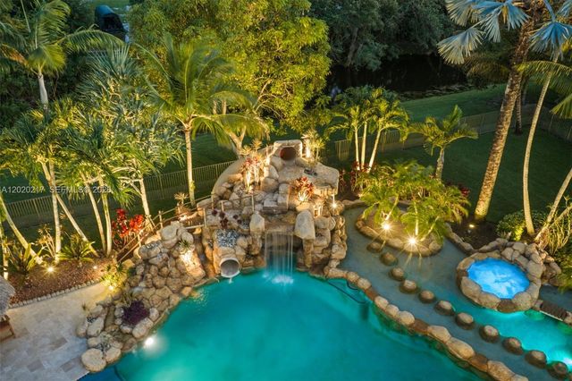 10018 Laurel Rd, Davie, FL 33328