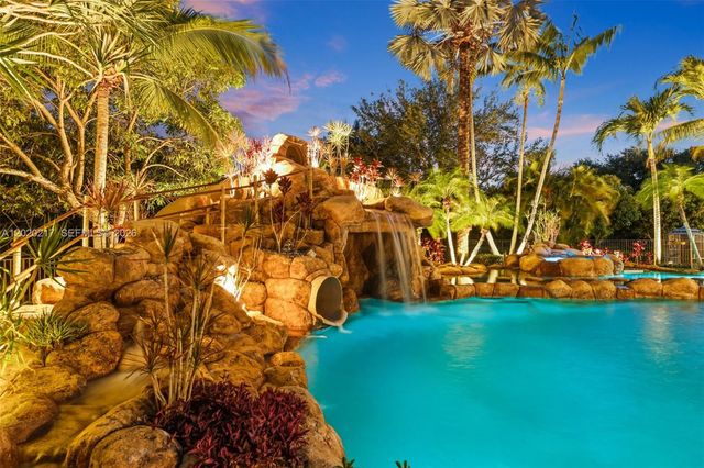 10018 Laurel Rd, Davie, FL 33328