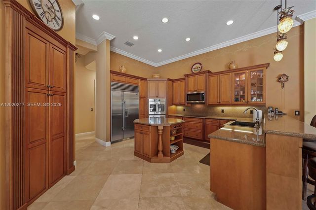 10018 Laurel Rd, Davie, FL 33328