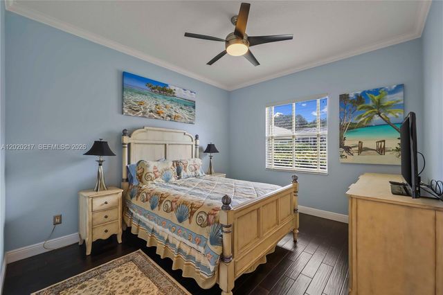 10018 Laurel Rd, Davie, FL 33328