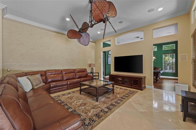 10018 Laurel Rd, Davie, FL 33328