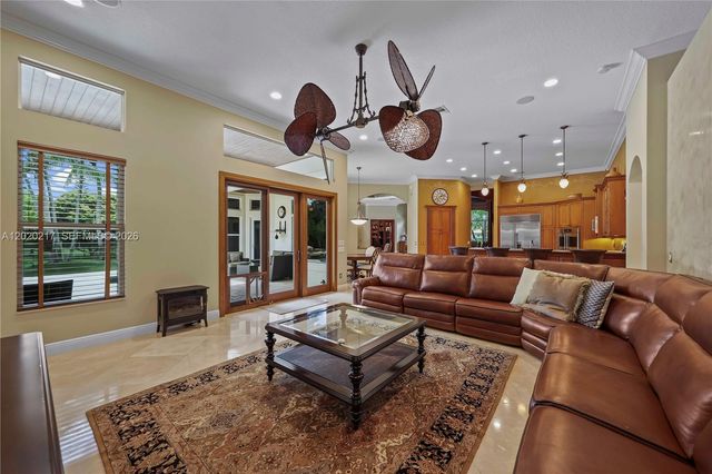10018 Laurel Rd, Davie, FL 33328