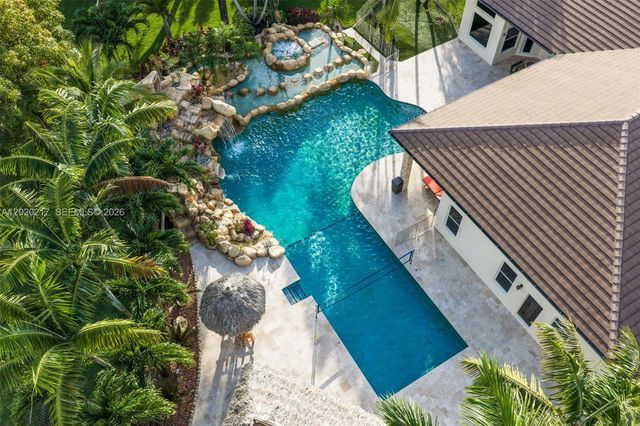 10018 Laurel Rd, Davie, FL 33328
