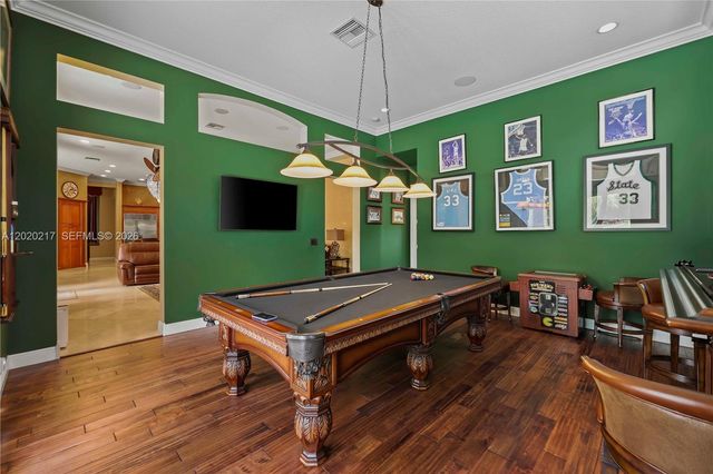 10018 Laurel Rd, Davie, FL 33328