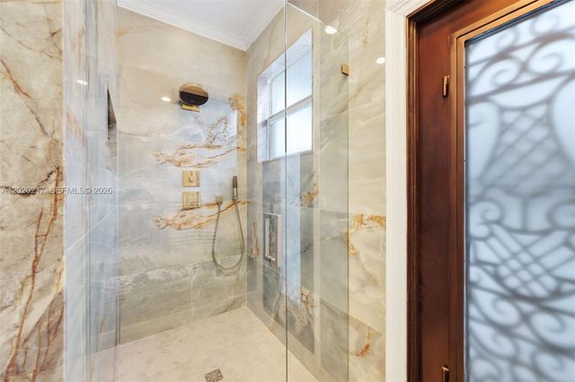 10018 Laurel Rd, Davie, FL 33328