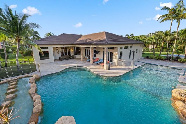 10018 Laurel Rd, Davie, FL 33328