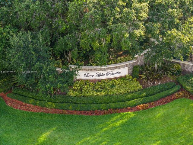 10018 Laurel Rd, Davie, FL 33328