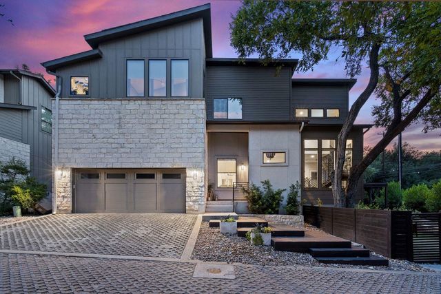 2811 Del Curto RD A, Austin, TX 78704