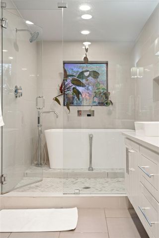 2811 Del Curto RD A, Austin, TX 78704