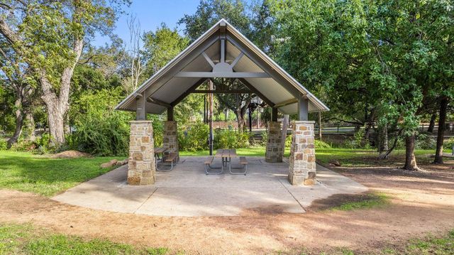 2811 Del Curto RD A, Austin, TX 78704