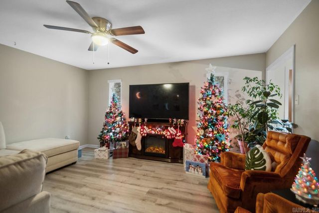 1904 Alberta Drive, Little Rock, AR 72227