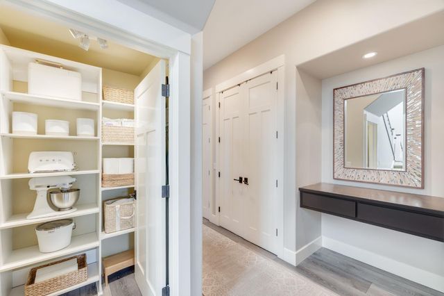 784 Grandview Dr, Folsom, CA 95630