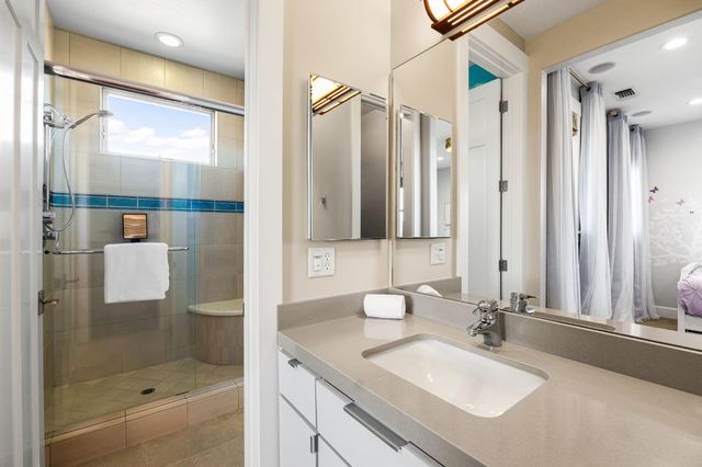 784 Grandview Dr, Folsom, CA 95630