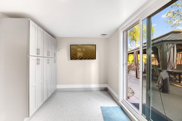 784 Grandview Dr, Folsom, CA 95630