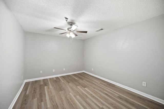 1010 Society Way, Woodstock, GA 30188