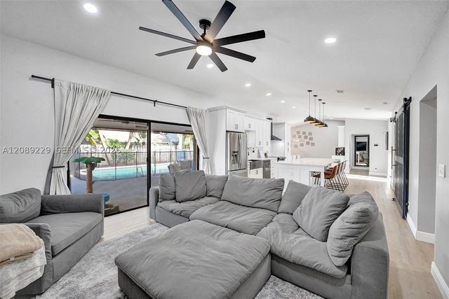 1871 NW 107th Ave, Plantation, FL 33322
