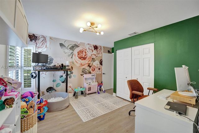 1871 NW 107th Ave, Plantation, FL 33322