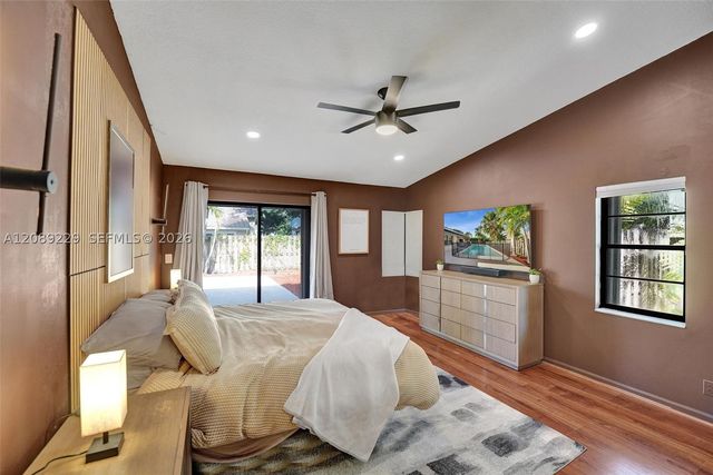 1871 NW 107th Ave, Plantation, FL 33322