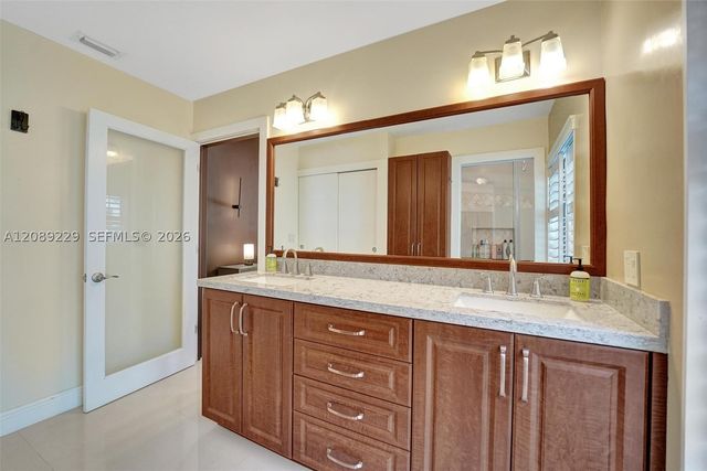 1871 NW 107th Ave, Plantation, FL 33322