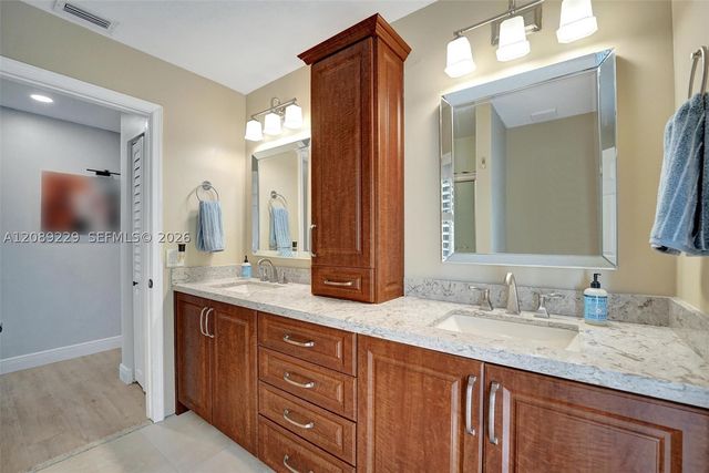 1871 NW 107th Ave, Plantation, FL 33322