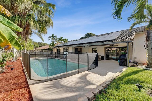 1871 NW 107th Ave, Plantation, FL 33322