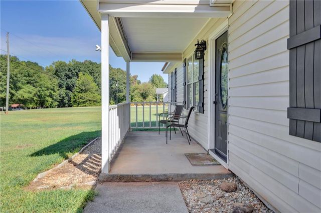 797 S Laney Road S, Locust Grove, GA 30248