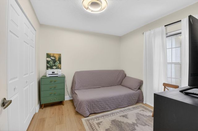 17257 Boca Club Boulevard Apt 5, Boca Raton, FL 33487