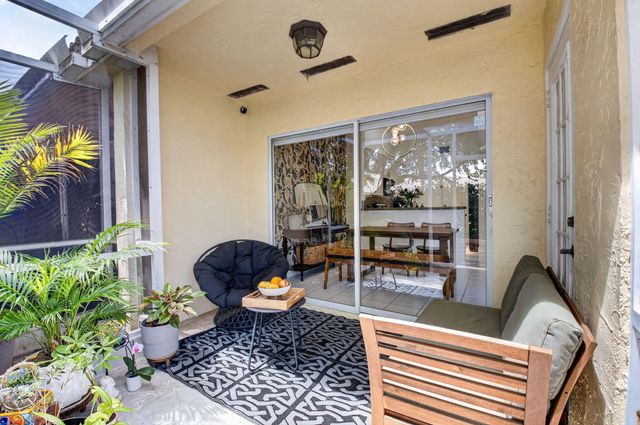 17257 Boca Club Boulevard Apt 5, Boca Raton, FL 33487