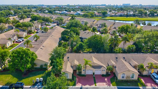 17257 Boca Club Boulevard Apt 5, Boca Raton, FL 33487