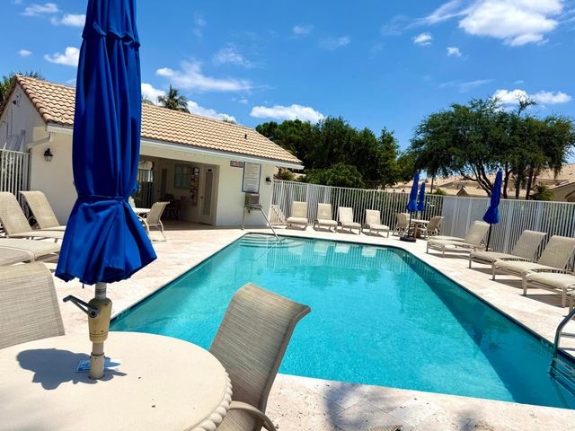 17257 Boca Club Boulevard Apt 5, Boca Raton, FL 33487