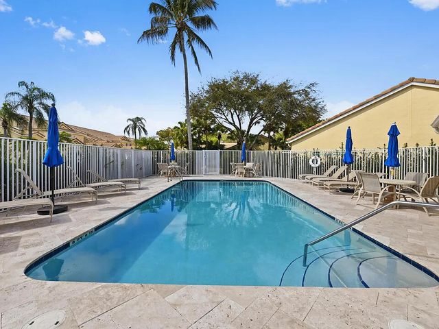 17257 Boca Club Boulevard Apt 5, Boca Raton, FL 33487