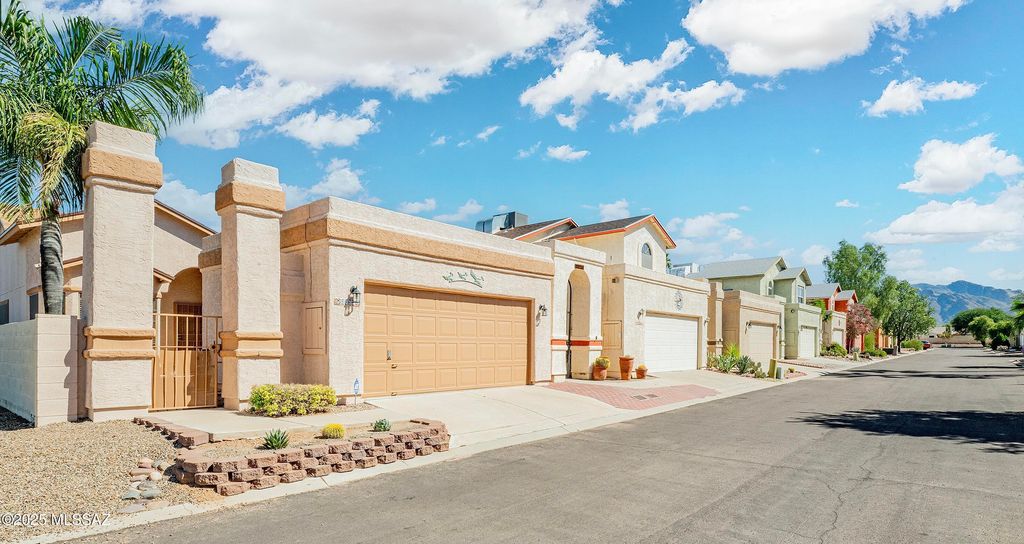 3032 W Agena Drive, Tucson, AZ 85742