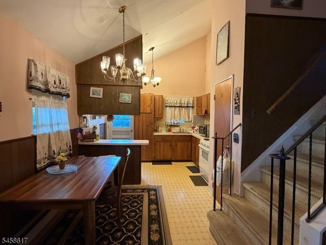 25 Eardley Rd, Edison Twp., NJ 08817