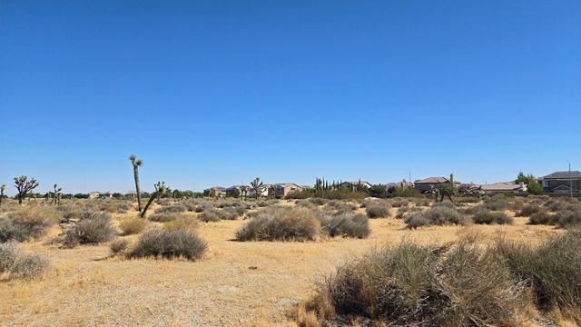 65th St East Near Ave R-4, Palmdale, CA 93552