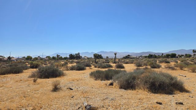 65th St East Near Ave R-4, Palmdale, CA 93552