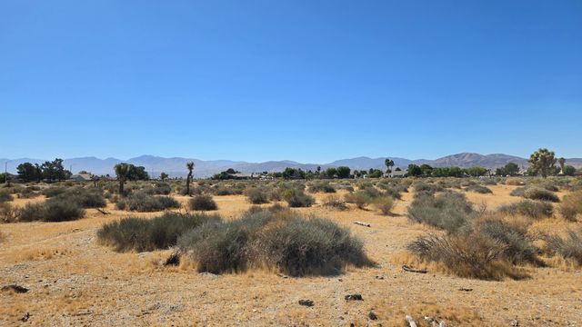 65th St East Near Ave R-4, Palmdale, CA 93552