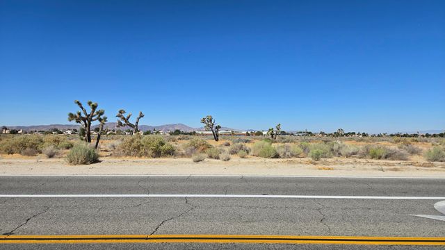 65th St East Near Ave R-4, Palmdale, CA 93552