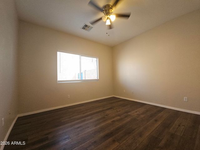 2300 E Magma Road Unit 27, San Tan Valley, AZ 85143