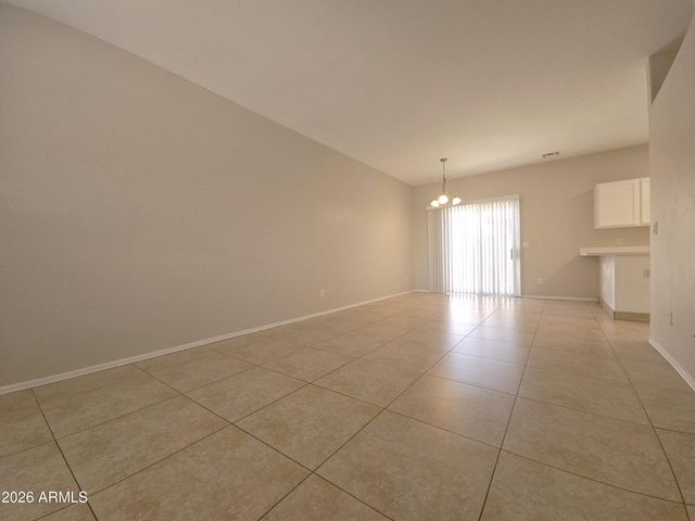 2300 E Magma Road Unit 27, San Tan Valley, AZ 85143