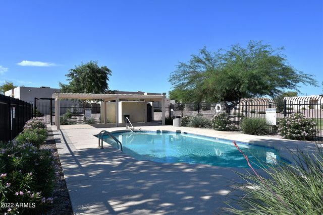 2300 E Magma Road Unit 27, San Tan Valley, AZ 85143