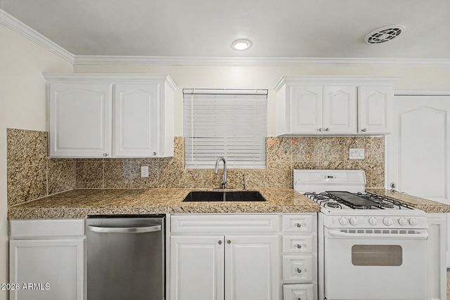 5208 N 11TH Avenue, Phoenix, AZ 85013