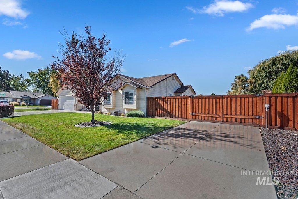 1137 S Scranton Avenue, Boise, ID 83709 photo 3
