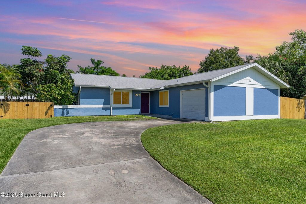 1281 Dawn Street NE, Palm Bay, FL 32905